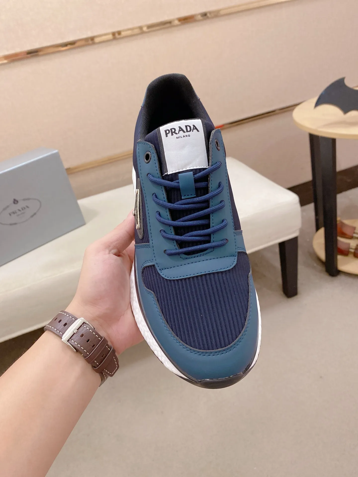 Men's shoes 💰: 462💰 [Prada～Prada] Trendy new styles are on the market. Same style as the official website. Counter quality. Original version. [Strong] [Strong] Imported selected first-layer cowhide. Comfortable and breathable sheepskin lining, fine workmanship, upper layer made of 100% pure cowhide, original last shape, comfortable on the feet, shoe sizes 38 to 44